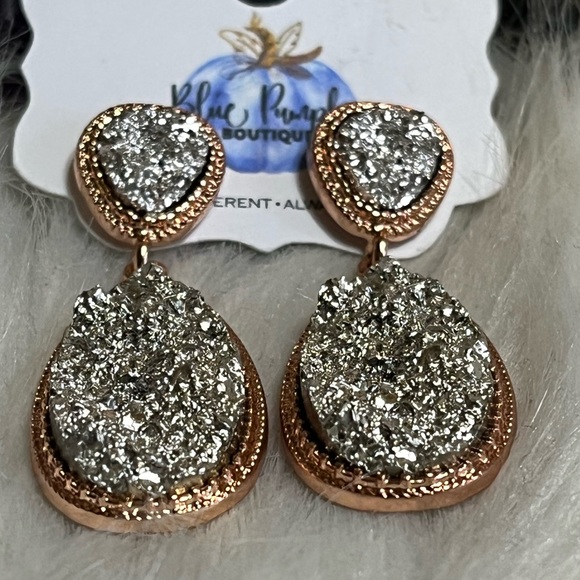 Hand Crafted Jewelry - Boutique Druzy Earrings